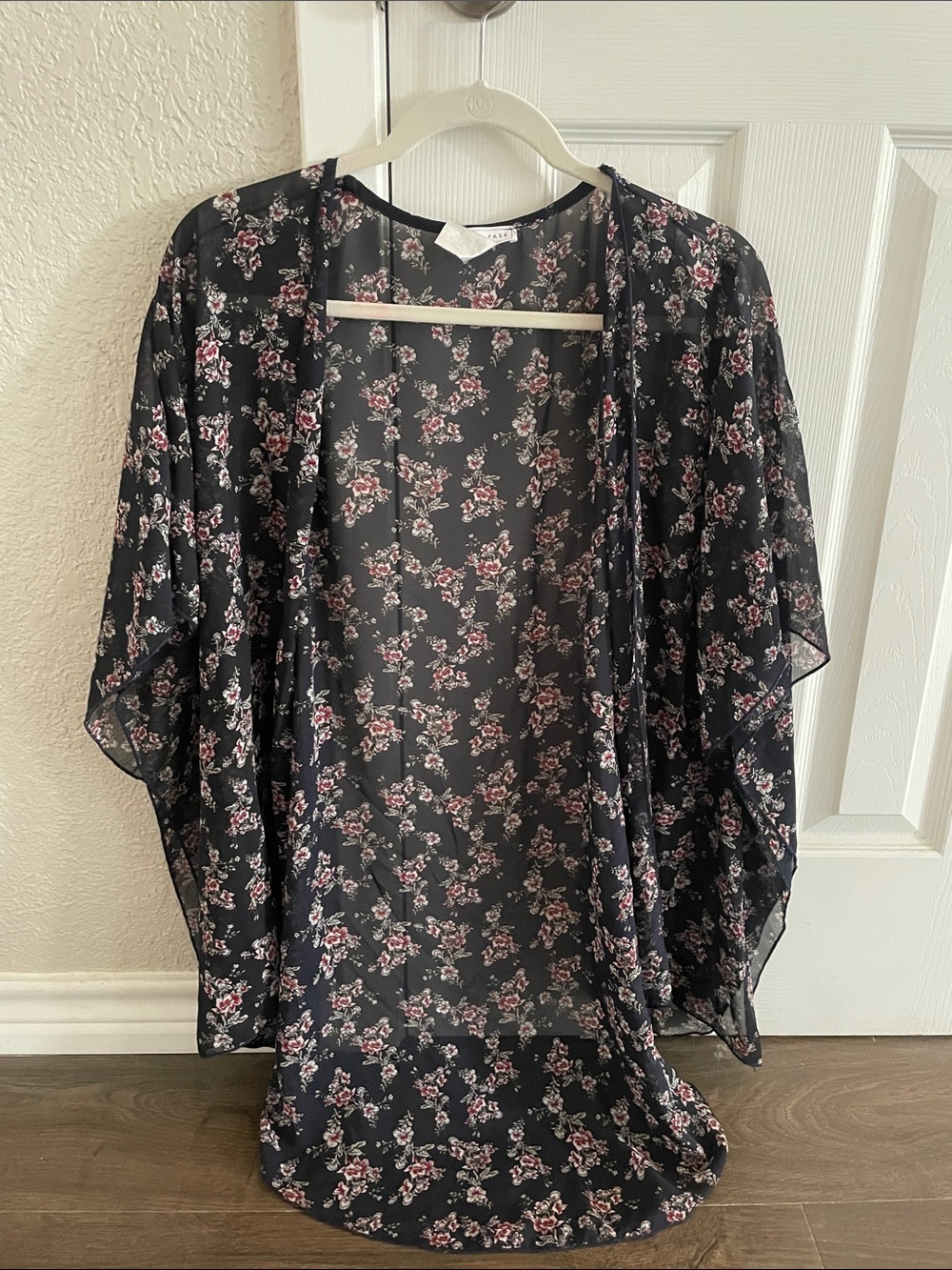 Emory Park Boho Sheer Navy Floral Kimono/Shawl, Size Small
